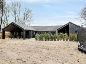 Holiday home Henne VI